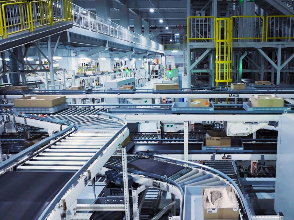 Example of a smart factory as IoT News caught up with Davide Aurucci, who leads AI solutions at Siemens, about how the technology is enabling smarter factories combined with technologies like edge computing and digital twins.